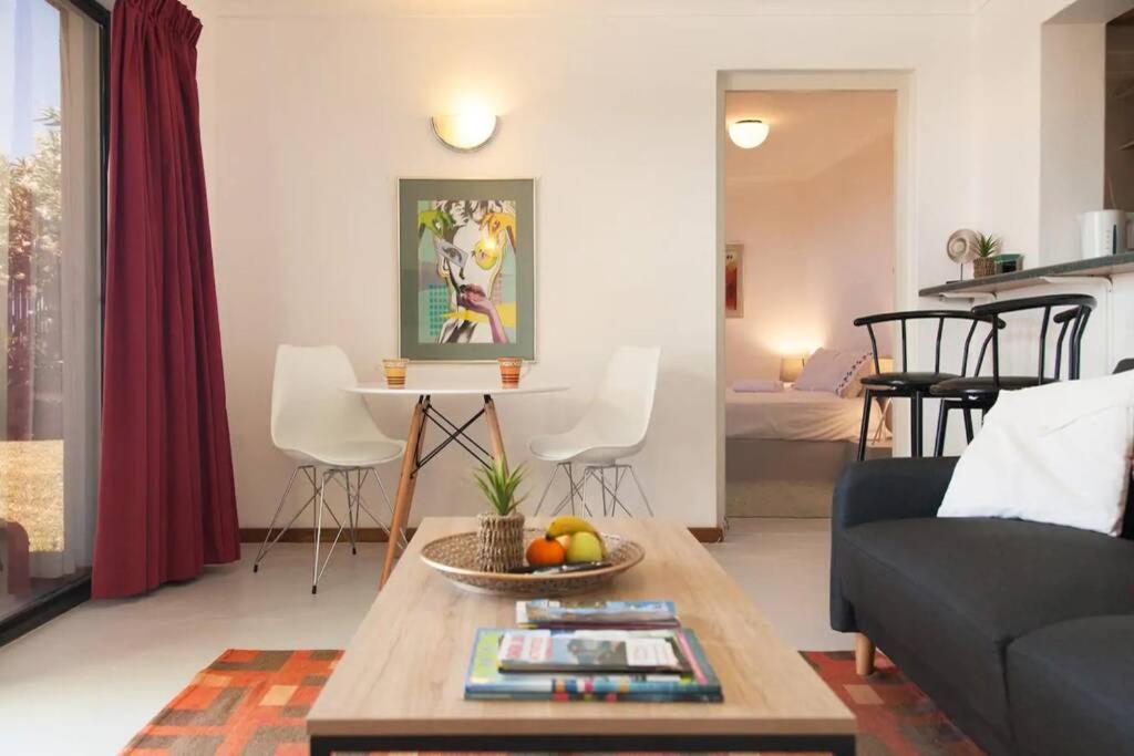 Apartment 12 On Clifton Cape Town
